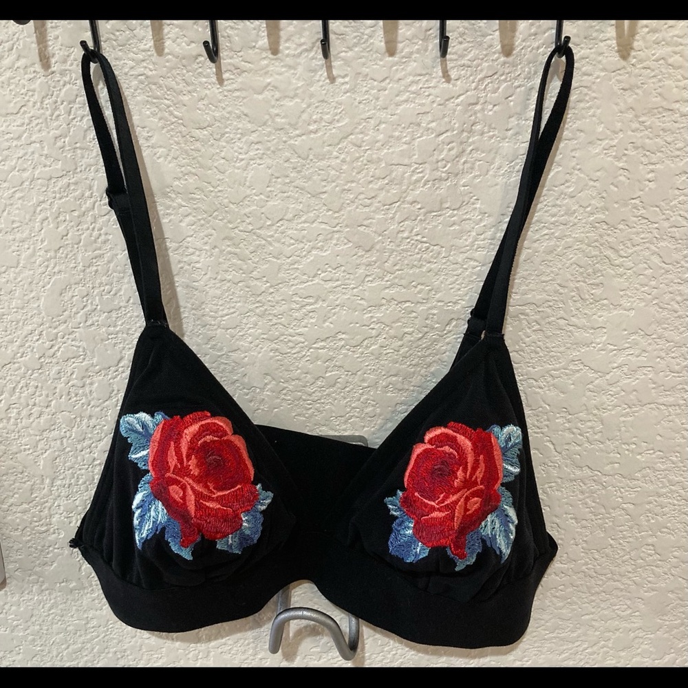 VS Bralette Black with embroidered roses Small